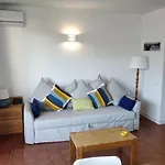 3 Castelos דירה