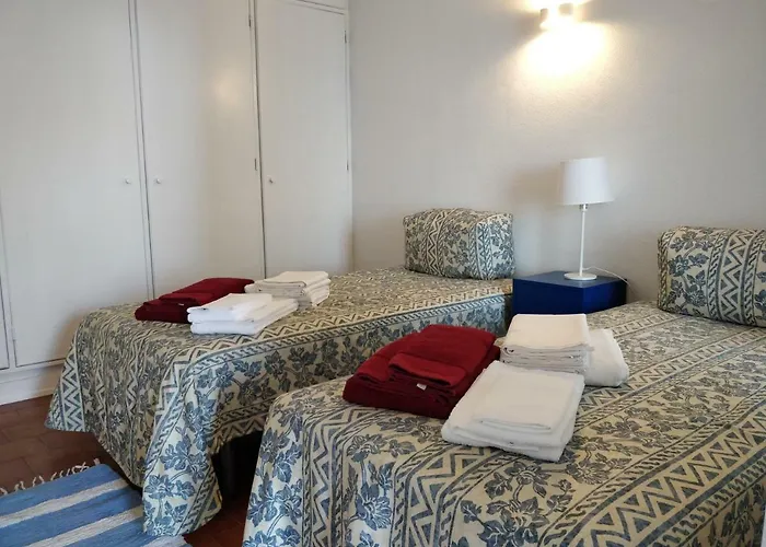 3 Castelos Lägenhet *